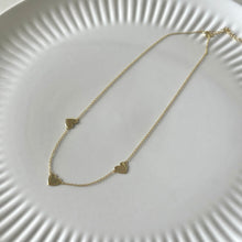 Load image into Gallery viewer, AMORE NECKLACE
